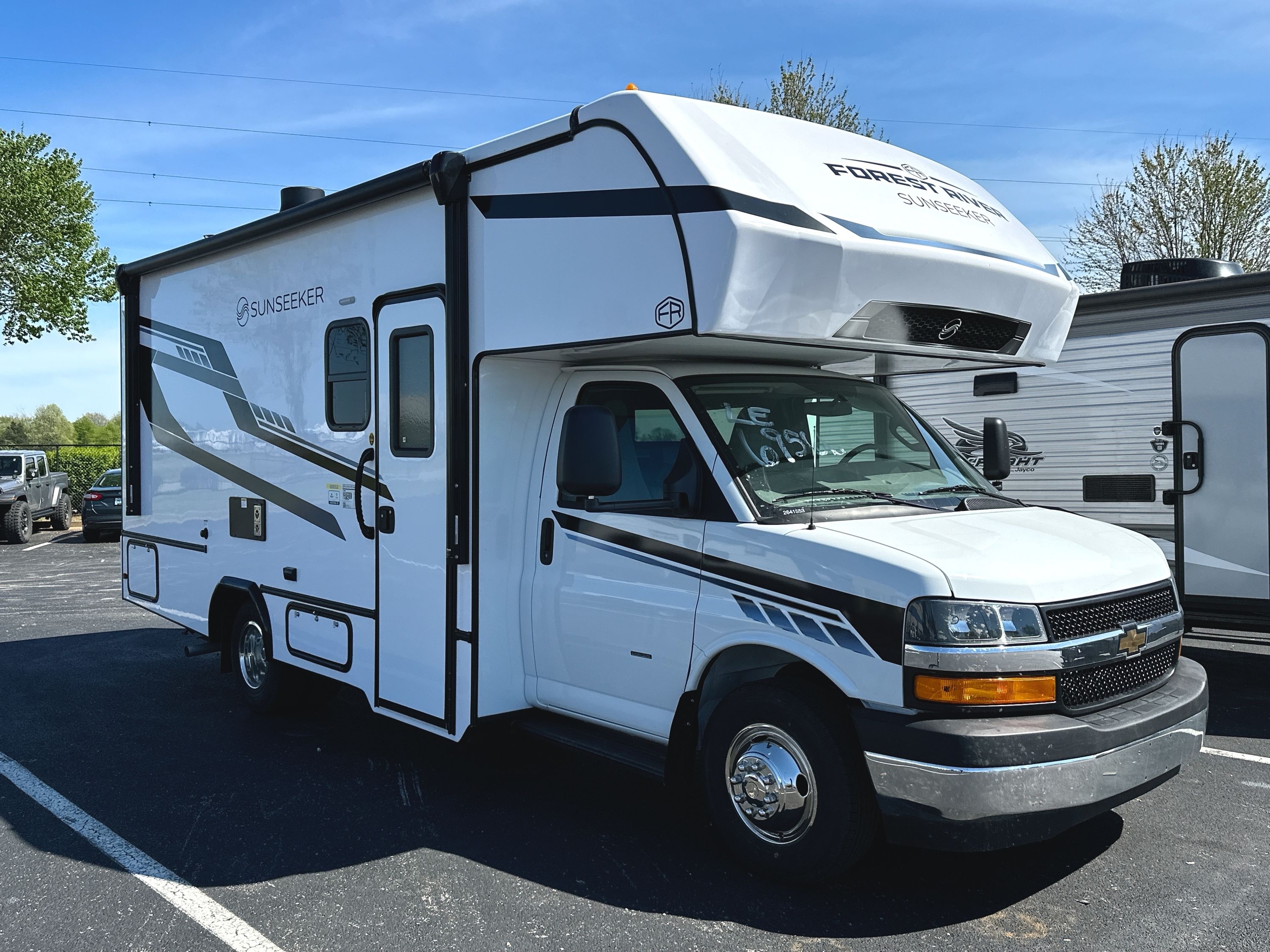 2026 Forest River SUNSEEKER LE 2250SC 2250LE in bowling green KY