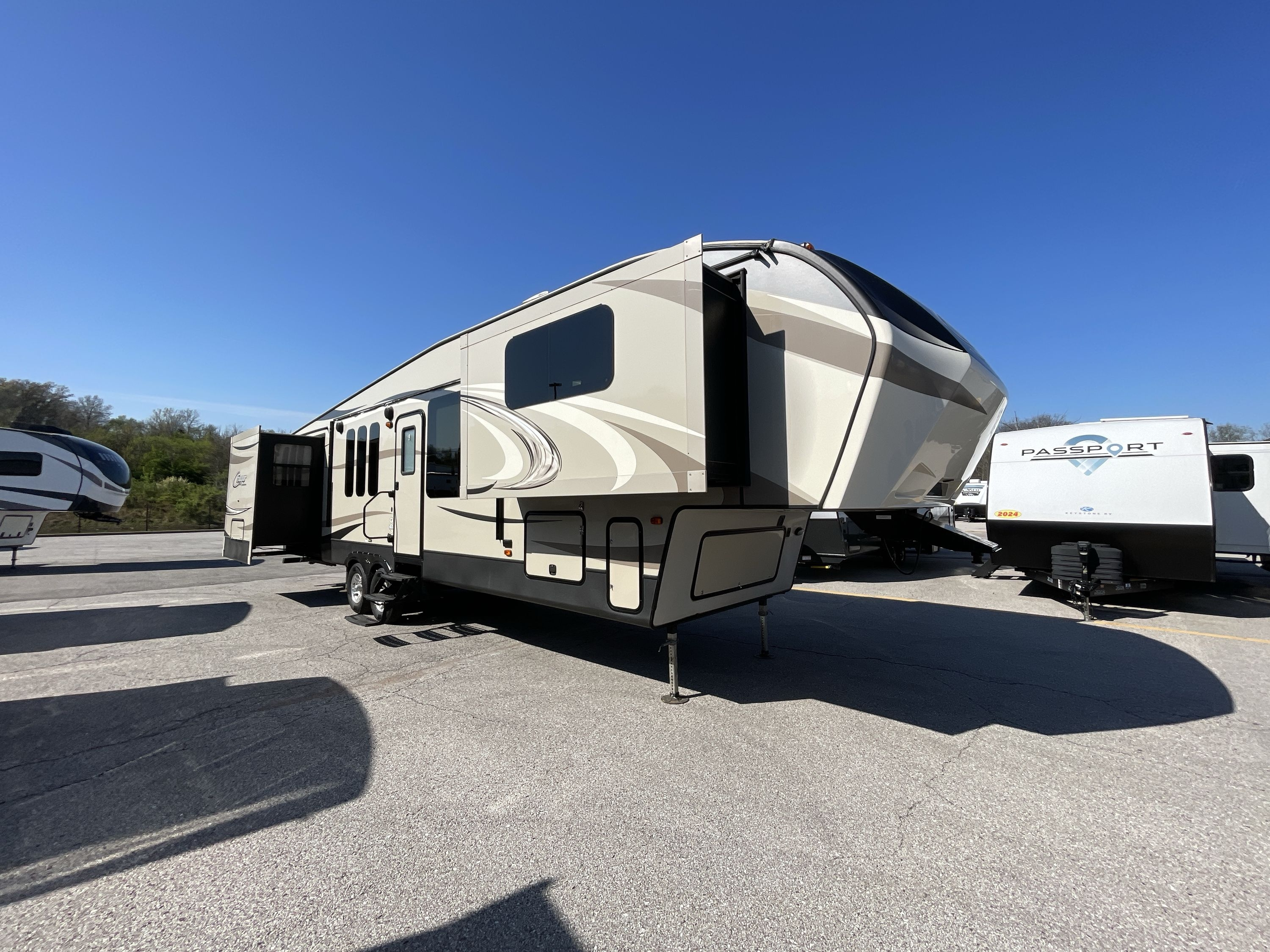 2016 Keystone COUGAR 337FLS RV