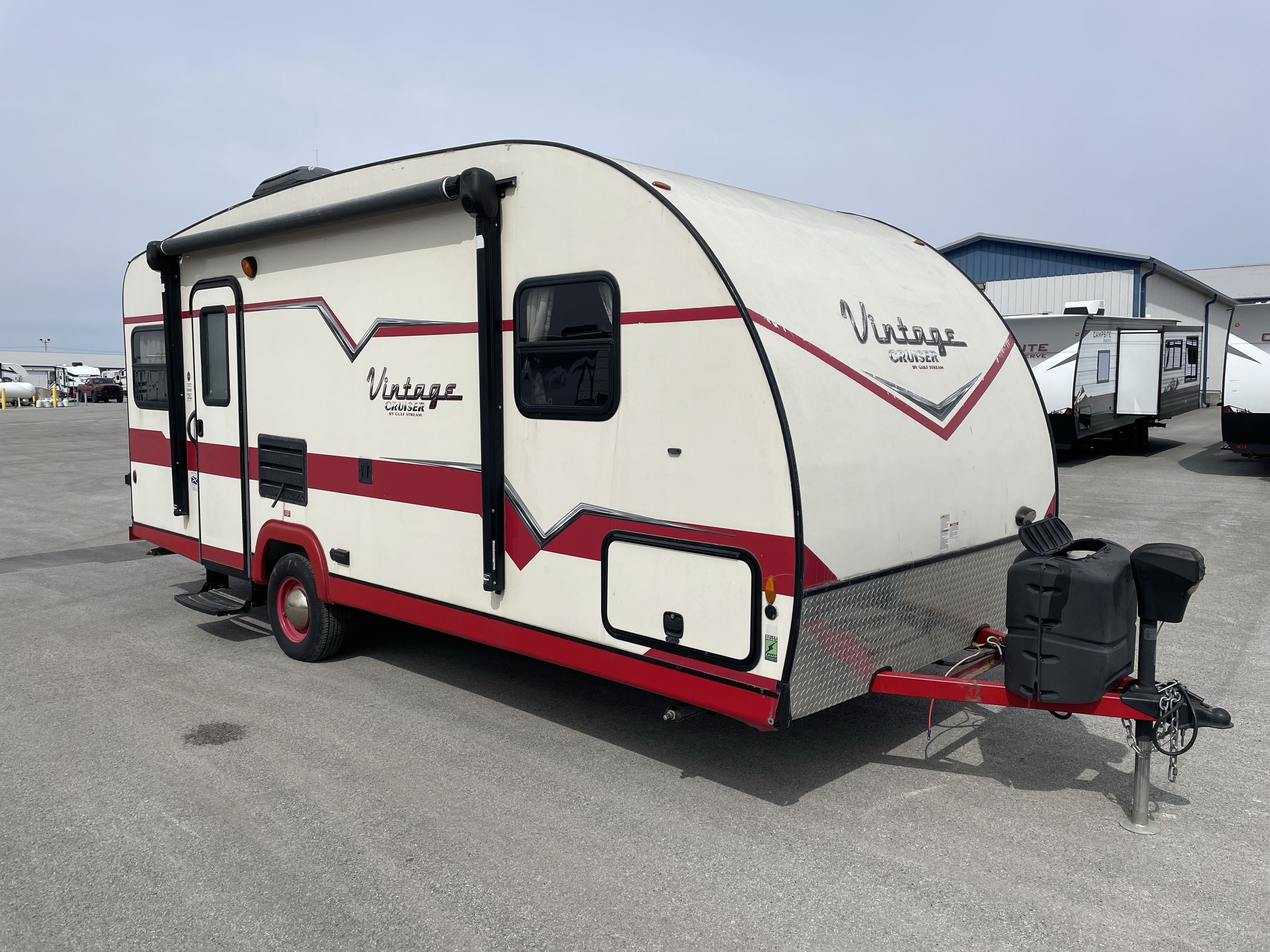 2017 Gulf Stream VINTAGE CRUISER 19ERD in davenport IA