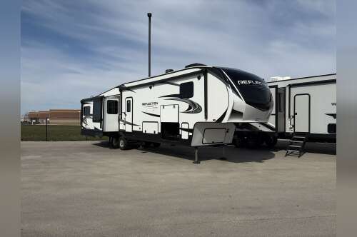 2022 Grand Design REFLECTION 367BHS in springfield IL