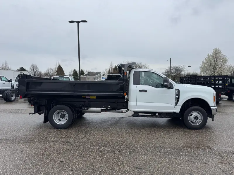 2025 FORD F350