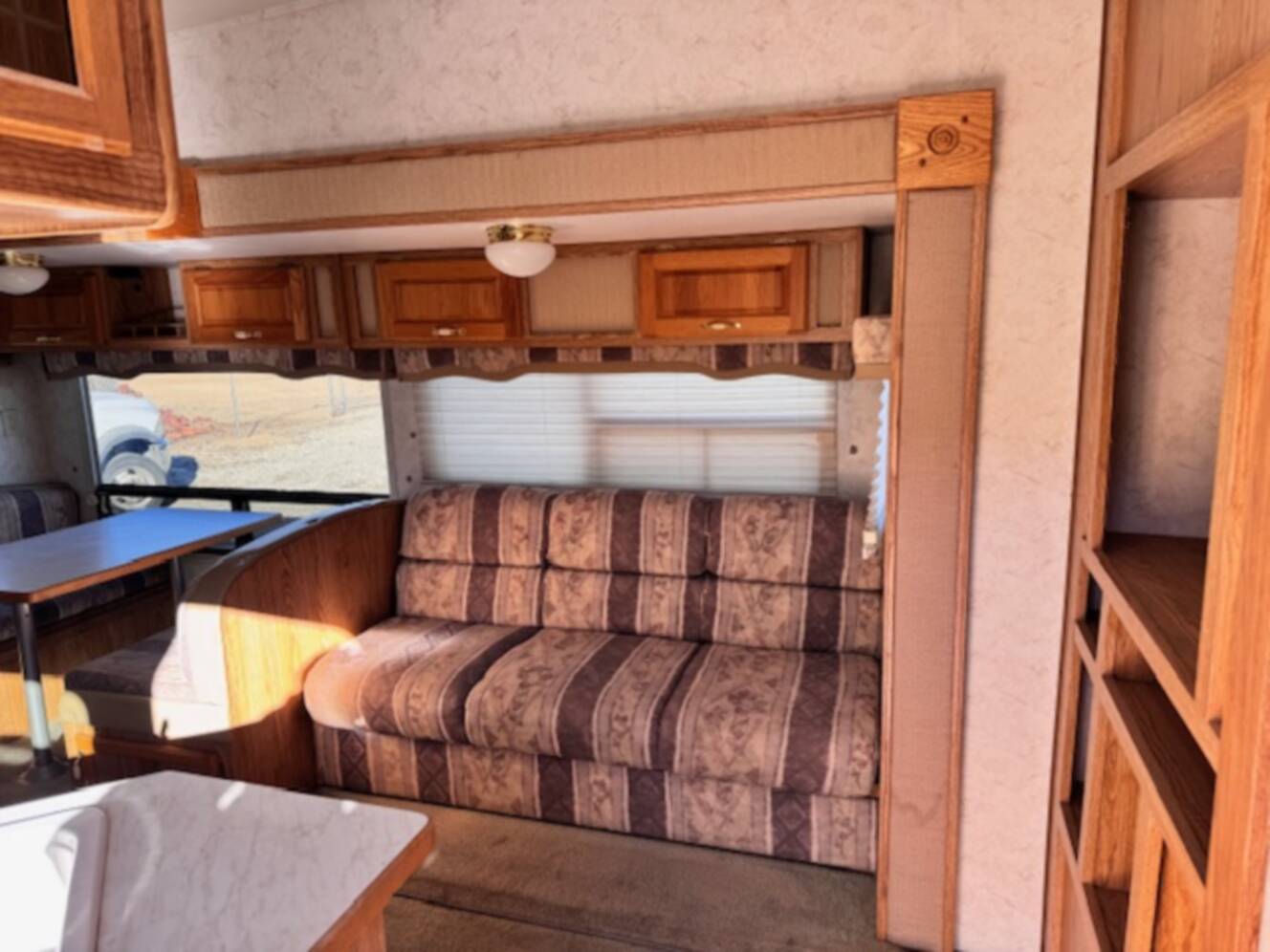 A photo of this 2003 Thor Motor Coach JAZZ 2780BH