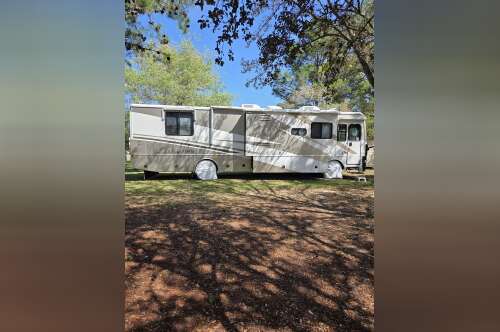 2006 Fleetwood Expedition 38N in chipley FL