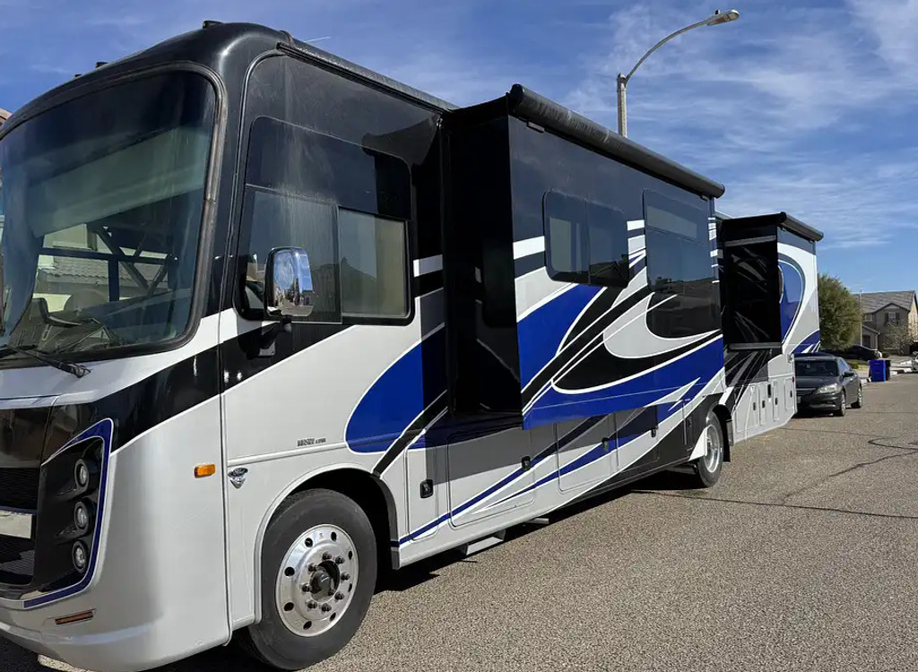 2022 Entegra Coach Vision XL 36A in victorville CA