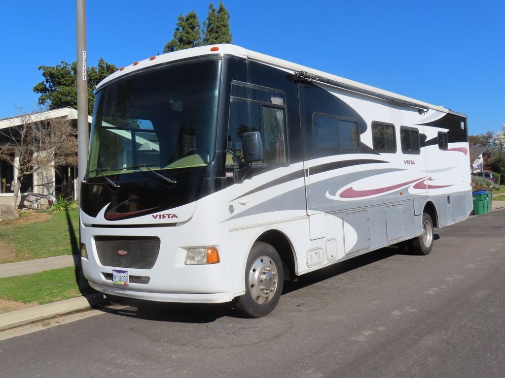 2012 Winnebago Vista 35F in fresno CA