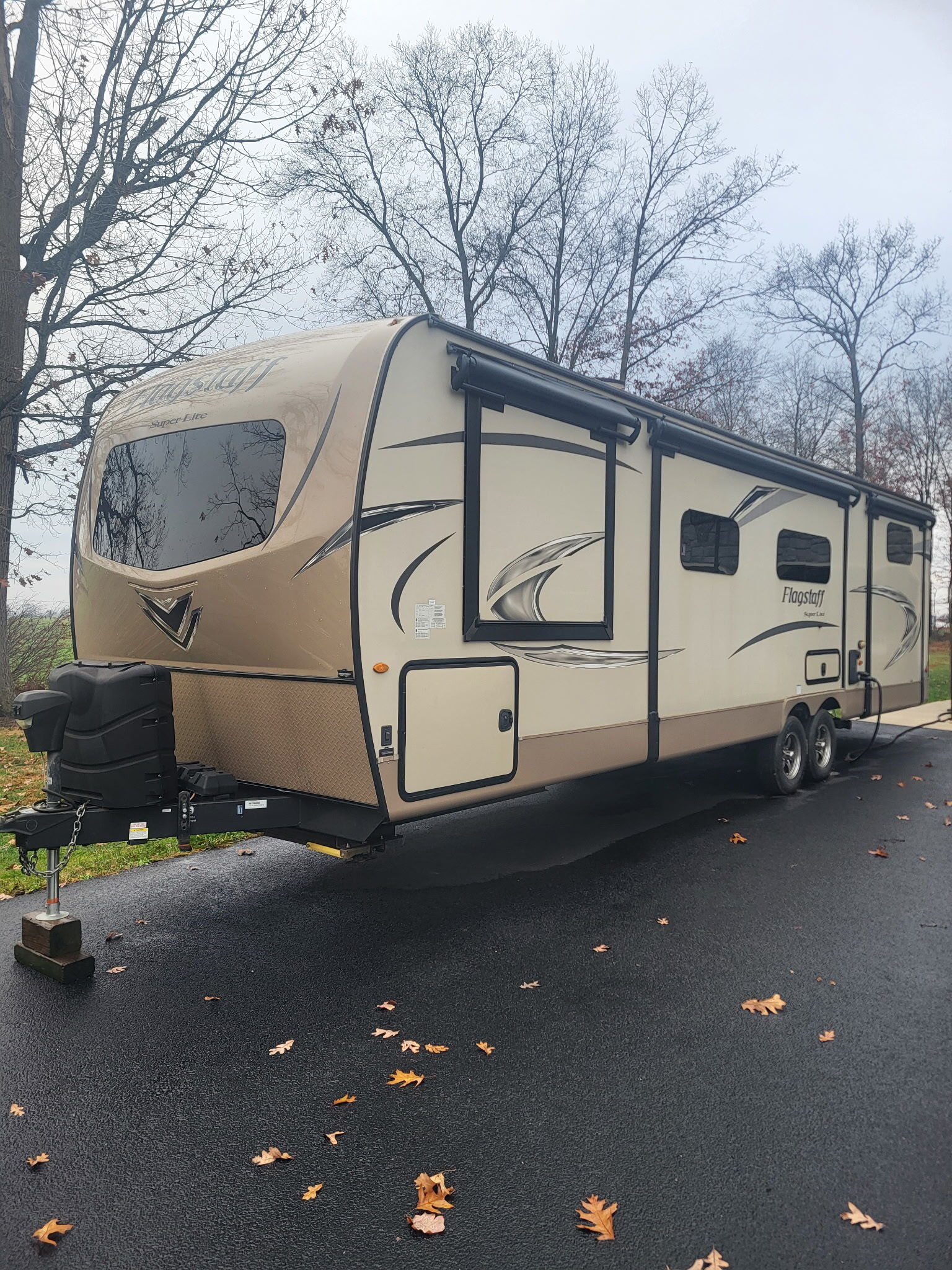 2019 Forest River FLAGSTAFF SUPER LITE 29BHWS in littlestown PA