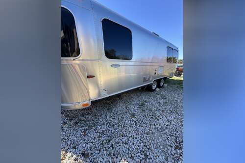 2012 Airstream FLYING CLOUD 25RB QUEEN in austin TX