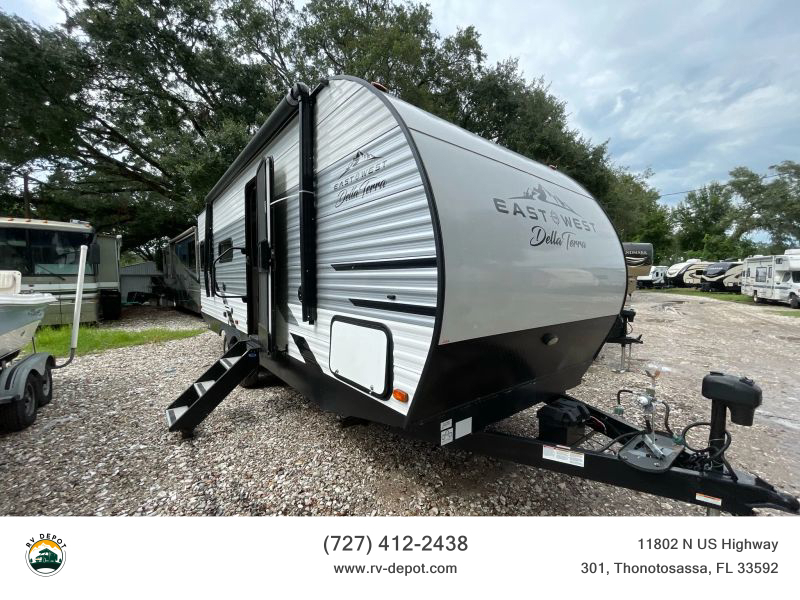 2022 East To West Della Terra 200RD in thonotosassa FL