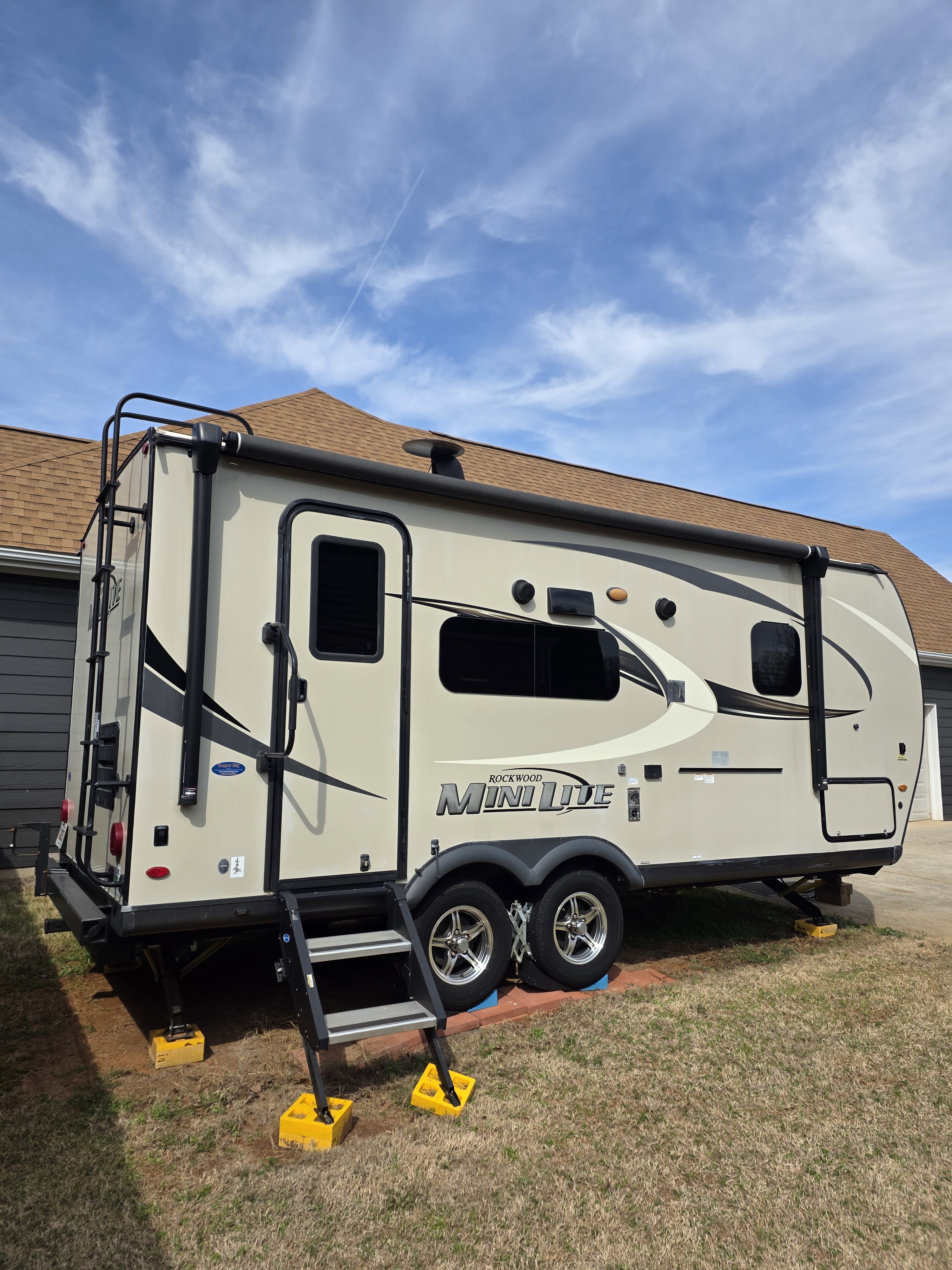 2020 Forest River ROCKWOOD MINI LITE 2109S RV