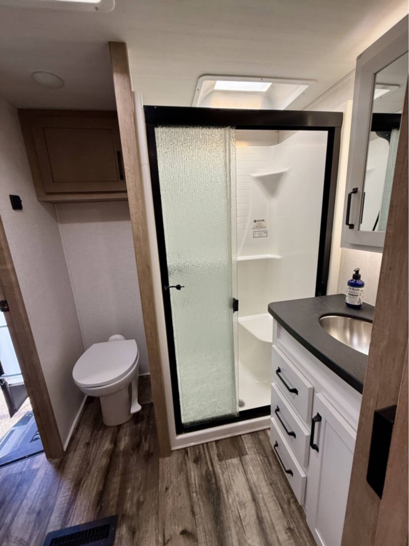 A photo of this 2022 Keystone RAPTOR 423