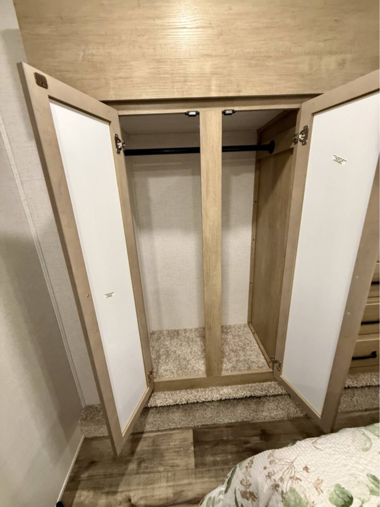 A photo of this 2022 Keystone RAPTOR 423