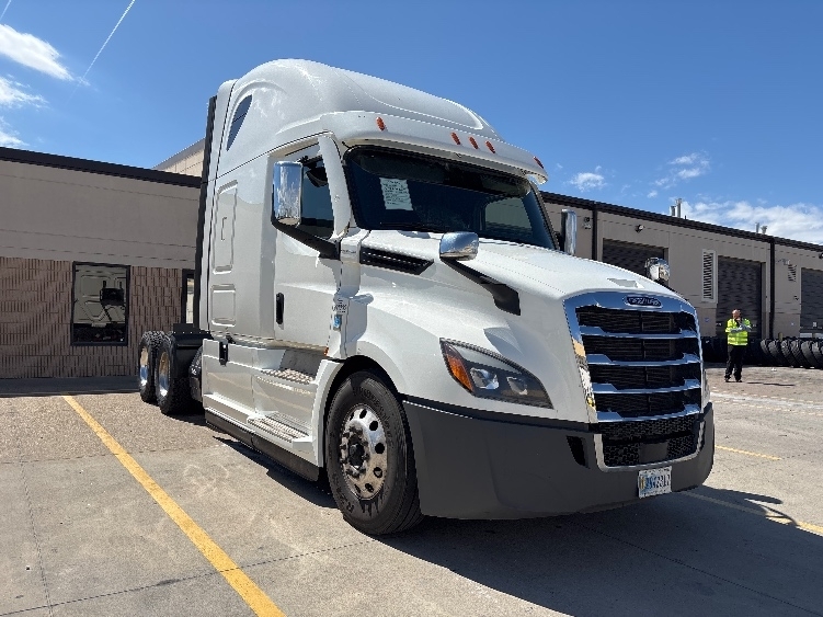 2020 FREIGHTLINER CASCADIA 126 in Salt Lake City, UT