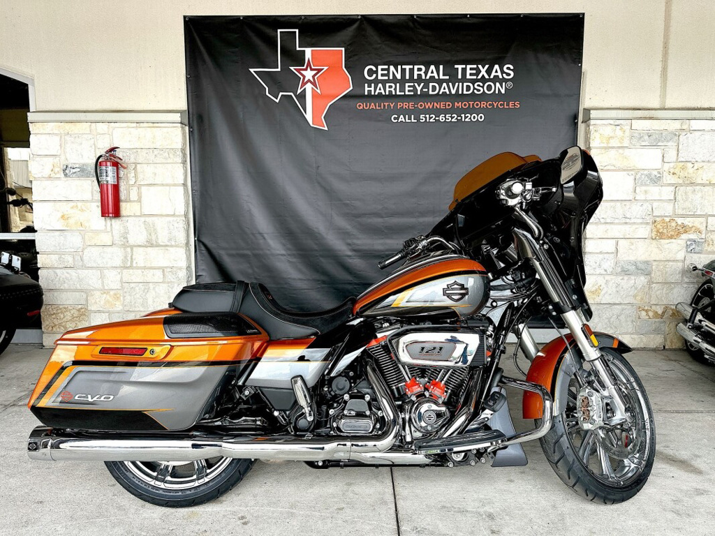 ハーレーダビッドソン Used Blue Harley-Davidson Street Glide Cvo Motorcycles For Sale