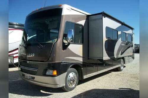 2014 Winnebago Vista 35F in denton TX