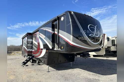 2021 DRV Mobile Suites Luxury 36 RKSB in weatherford TX
