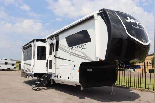 2026 Jayco Fifth Wheels North Point 310RLTS in southaven MS