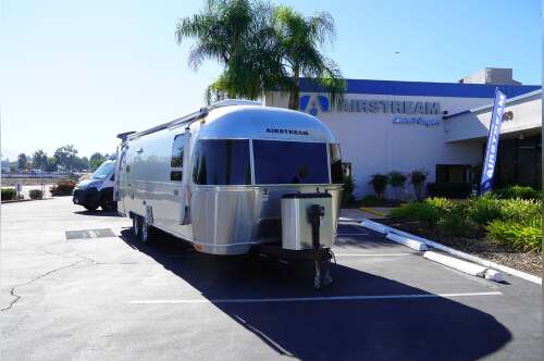 2023 Airstream Globetrotter 27FBQ in temecula CA