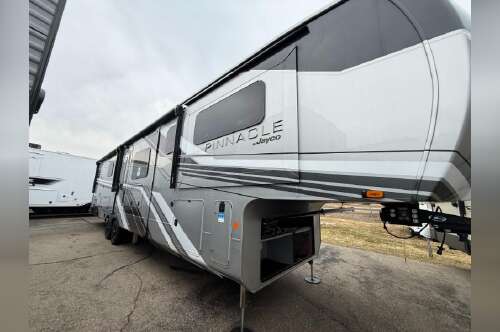 2026 Jayco Pinnacle 39FLOK in deforest WI