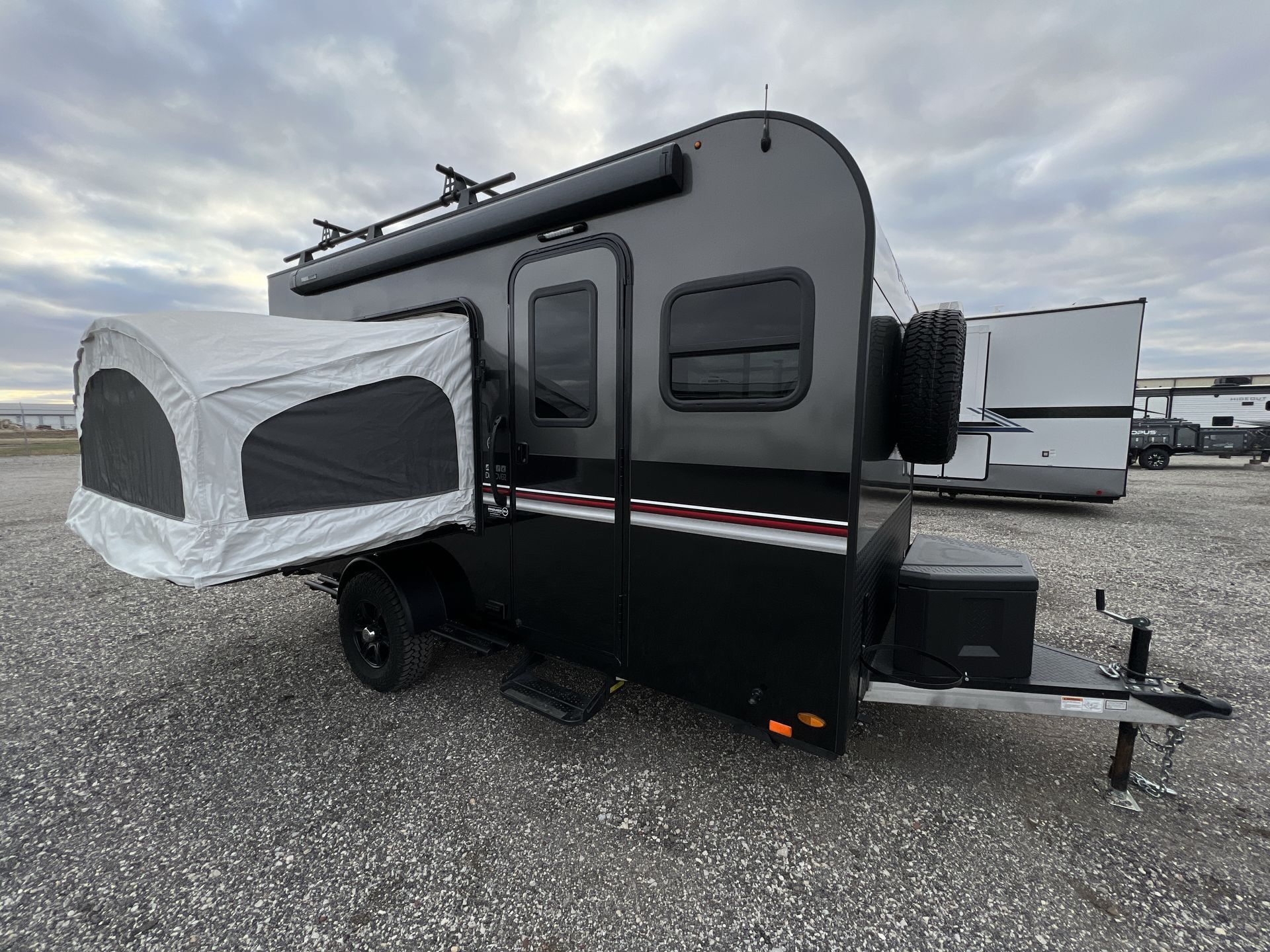 2022 Intech Flyer DISCOVER in blue grass IA