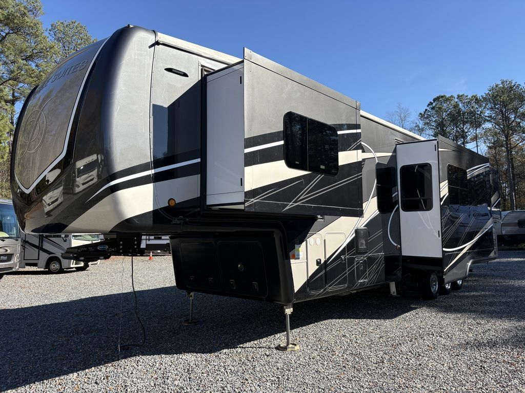 2023 DRV Mobile Suites Luxury 44 ORLANDO MS ORLANDO in ashland VA