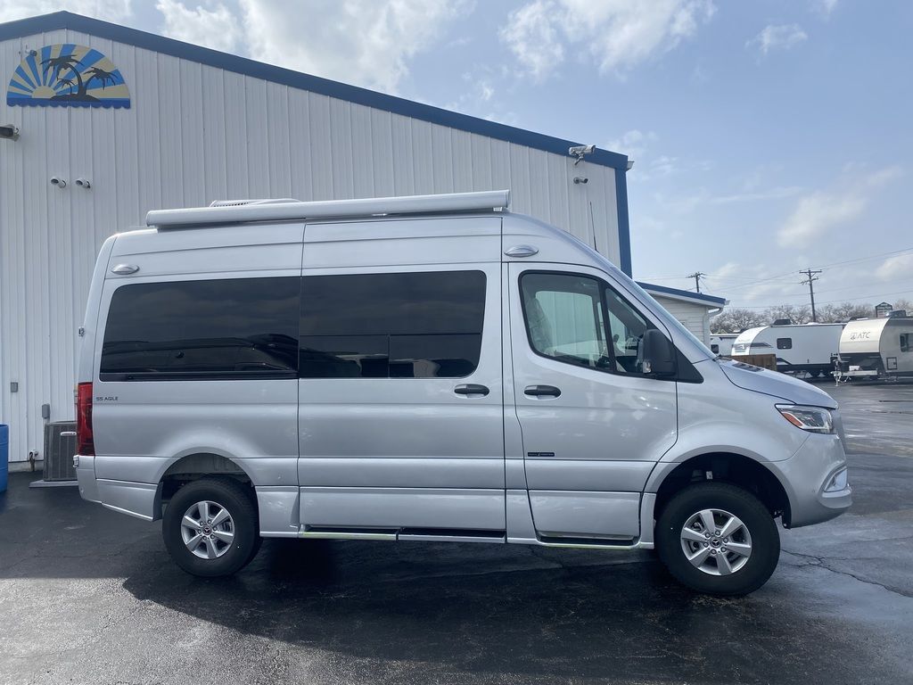 2025 Roadtrek SS Agile AWD BASE in rockford IL