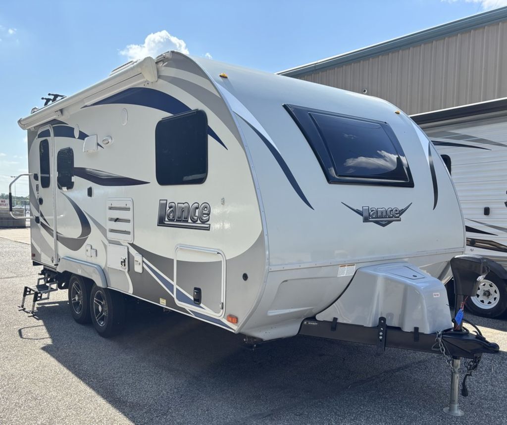 2020 Lance Travel Trailer 5000 Pounds Tow Rating 1685 in erie PA