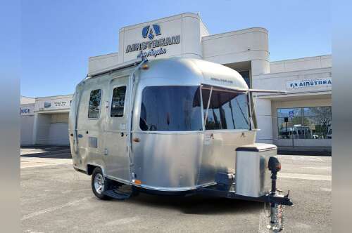 2017 Airstream Bambi Sport 16 in san gabriel CA