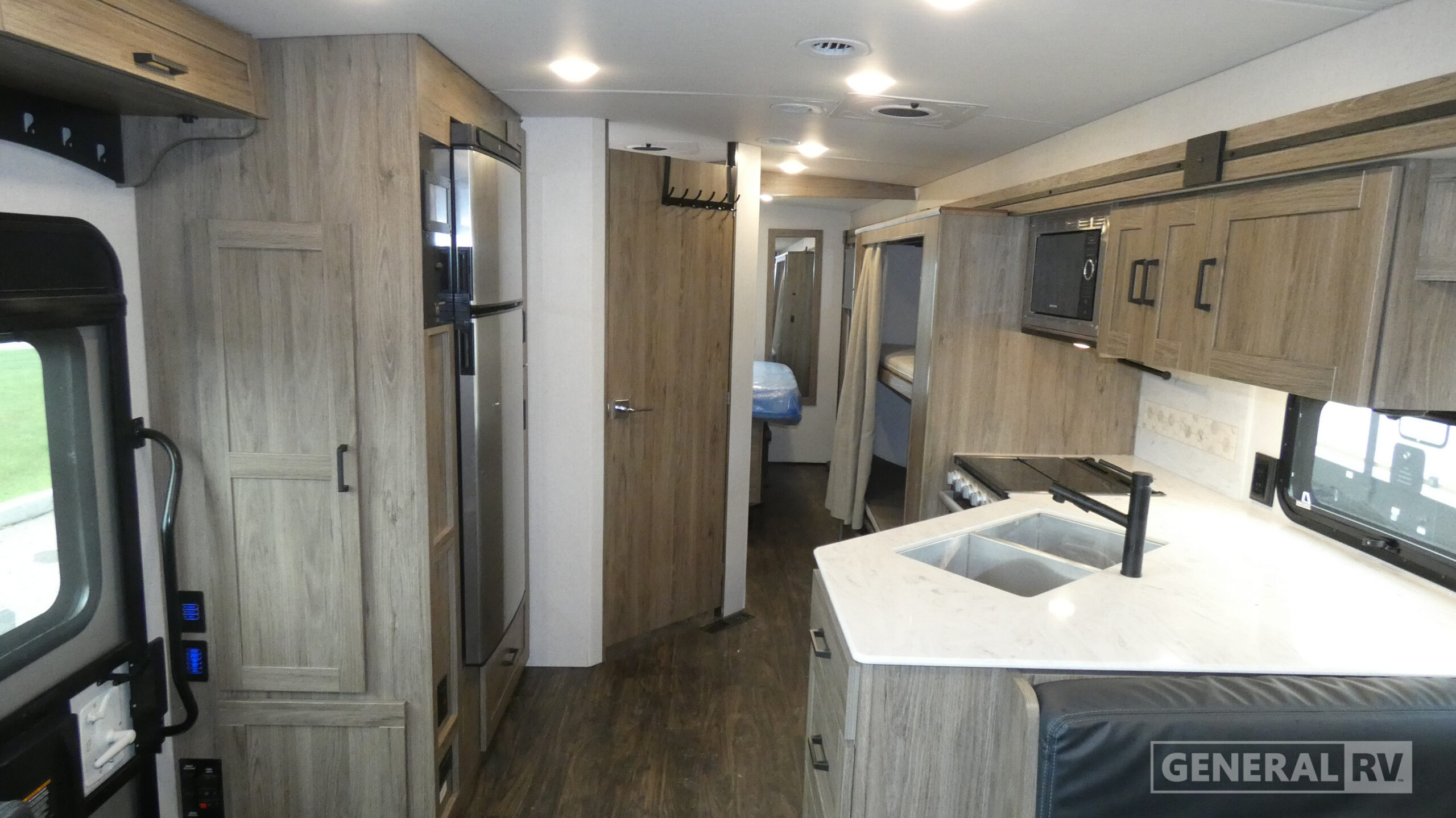 2025 Winnebago VISTA 31B in north canton OH