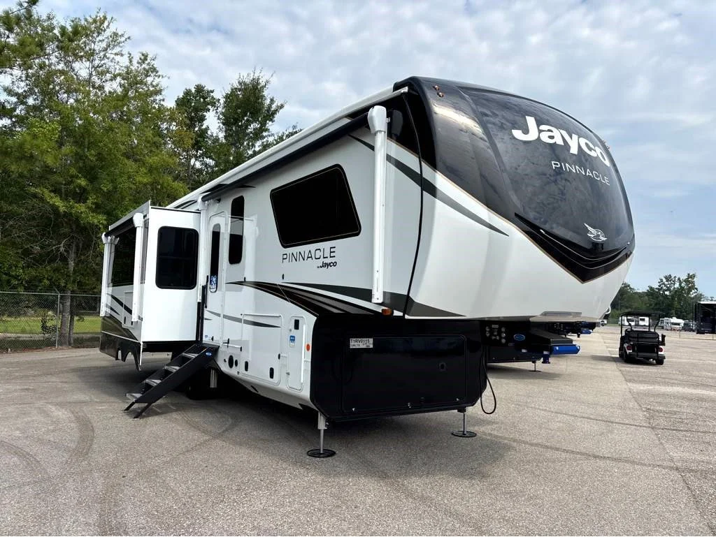 2026 Jayco Pinnacle 32RLTS RV