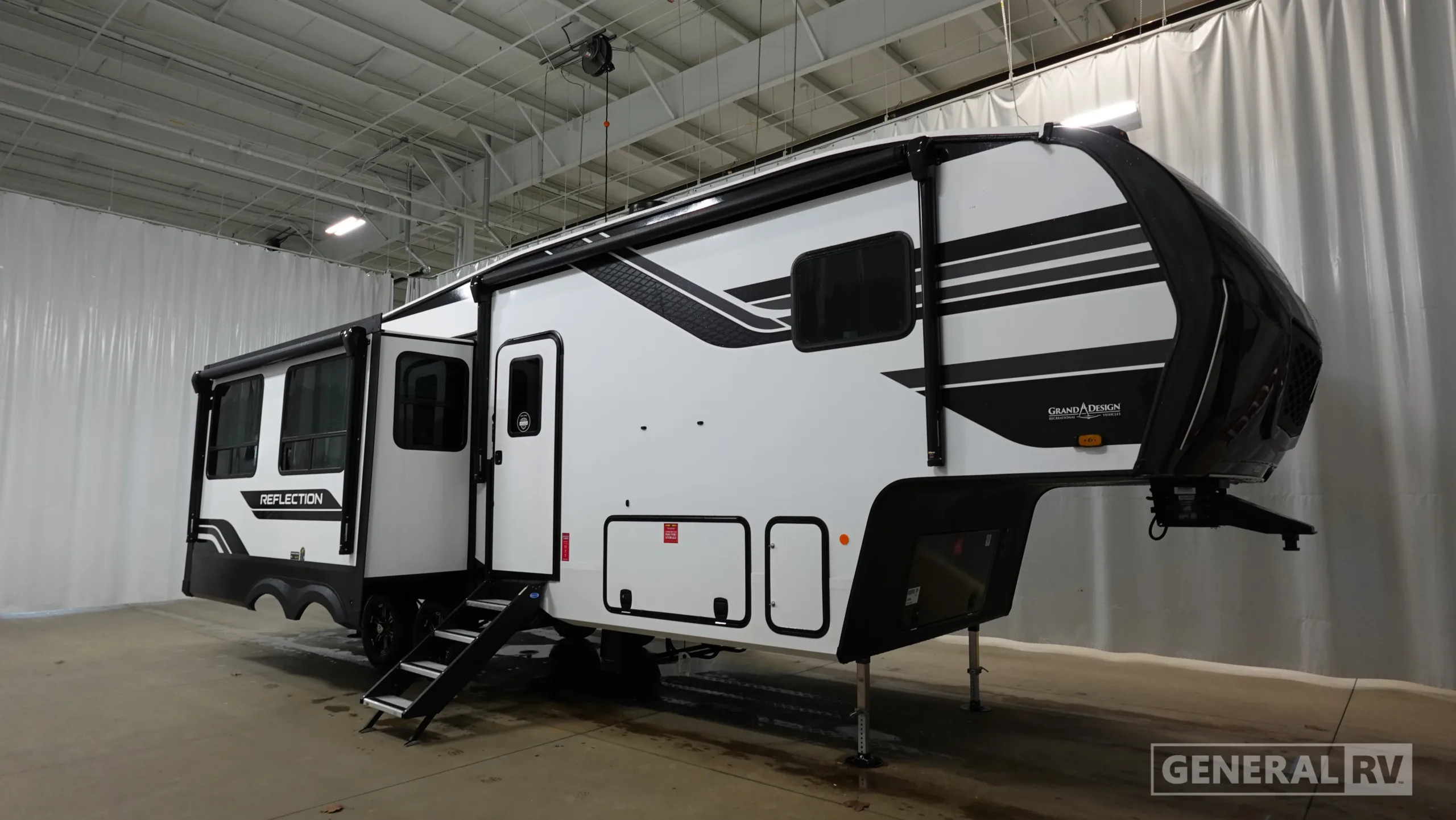 2026 Grand Design REFLECTION 303RLS in brownstown MI