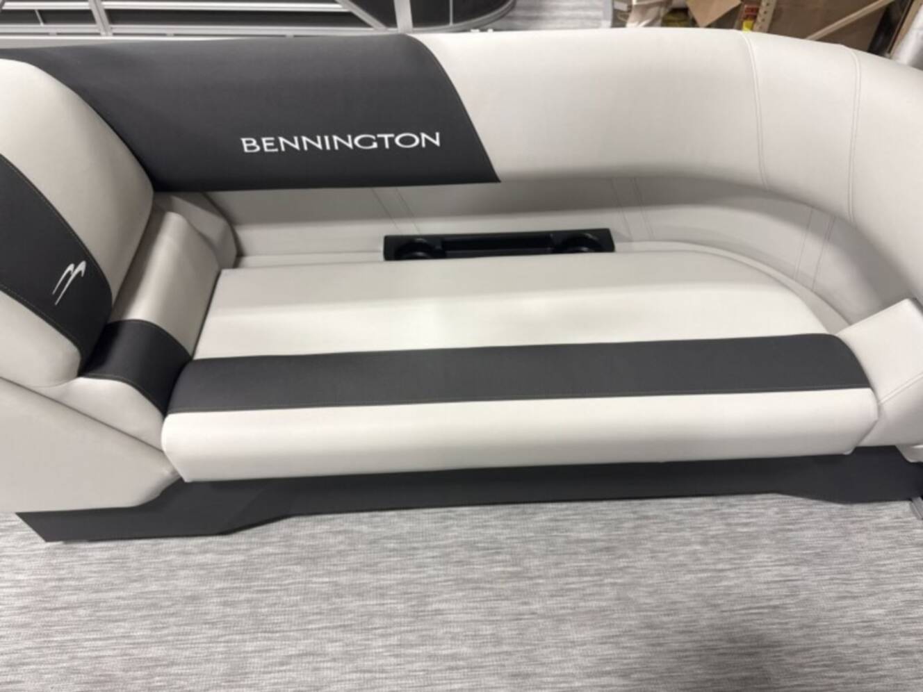 A photo of this 2026 Bennington 22 SSR