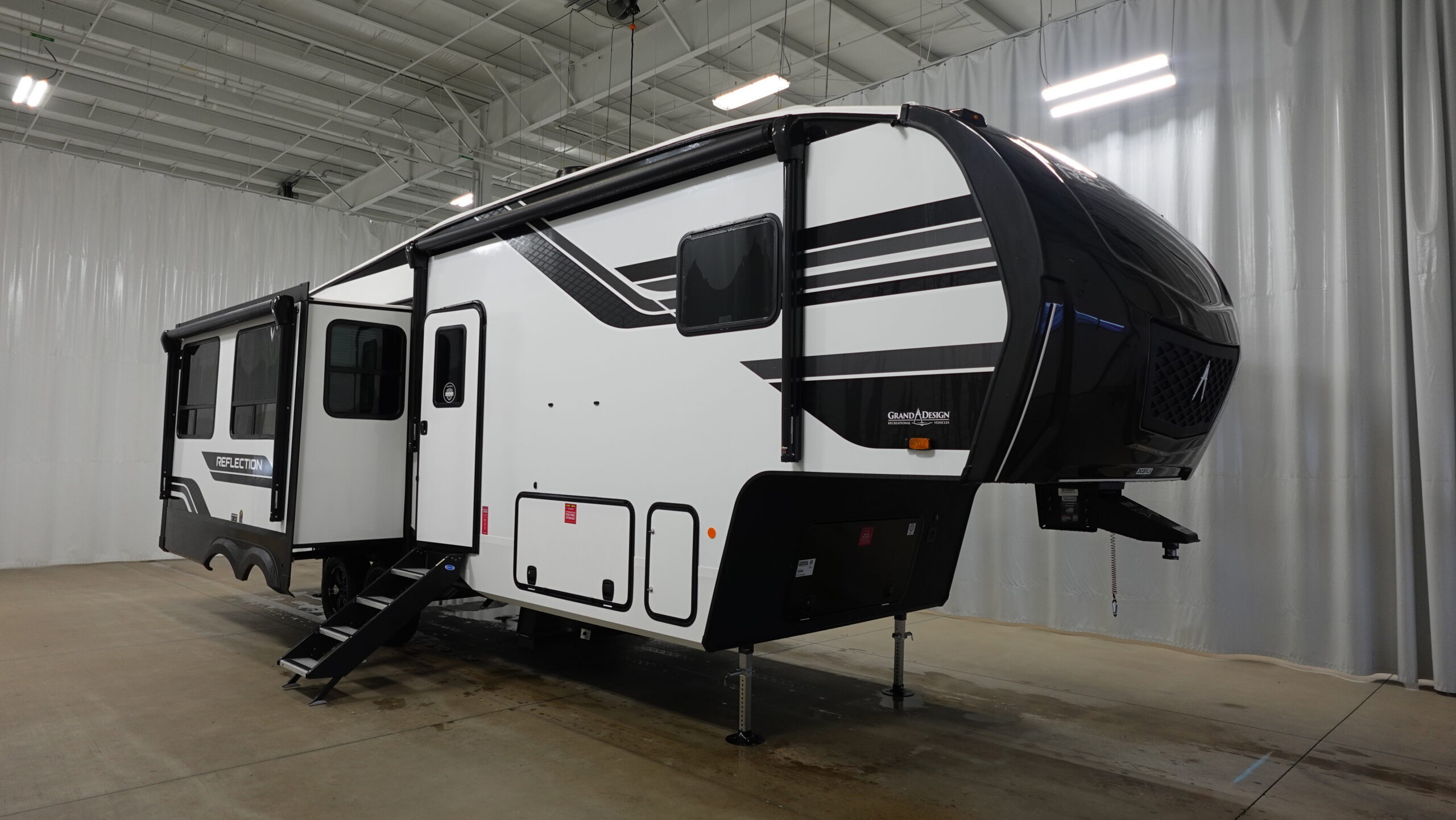 2026 Grand Design REFLECTION 303RLS in clarkston MI