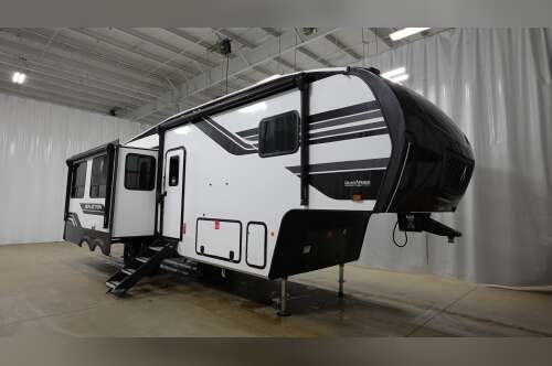 2026 Grand Design REFLECTION 303RLS in birch run MI