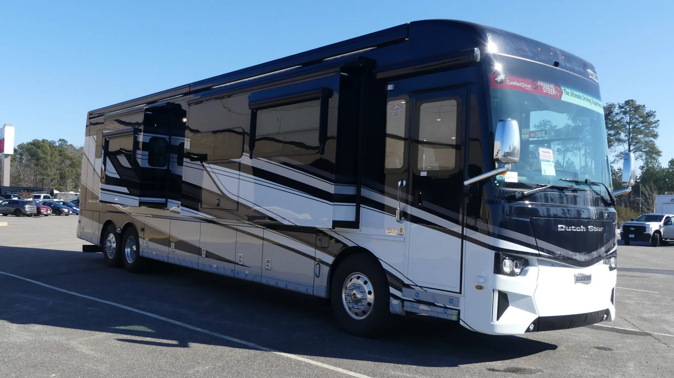 2026 Newmar DUTCH STAR 4369 Class A Diesel Motorhome - Diesel Pusher RV