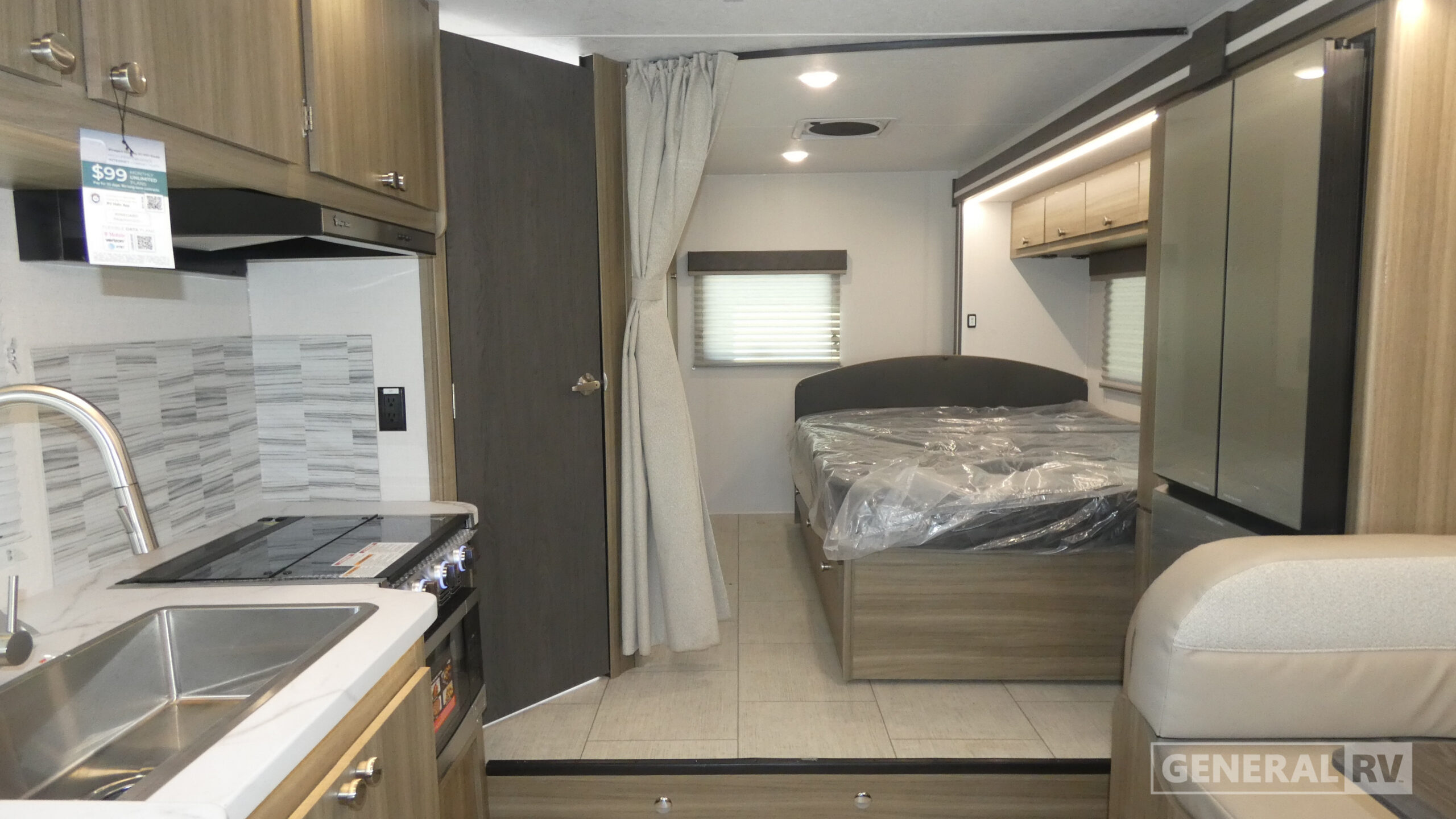 2026 Coachmen FREELANDER 23FSF in birch run MI