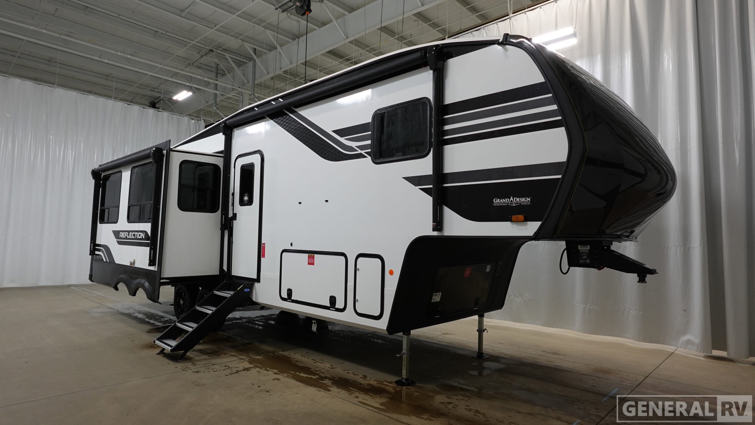 2026 Grand Design REFLECTION 303RLS in north canton OH