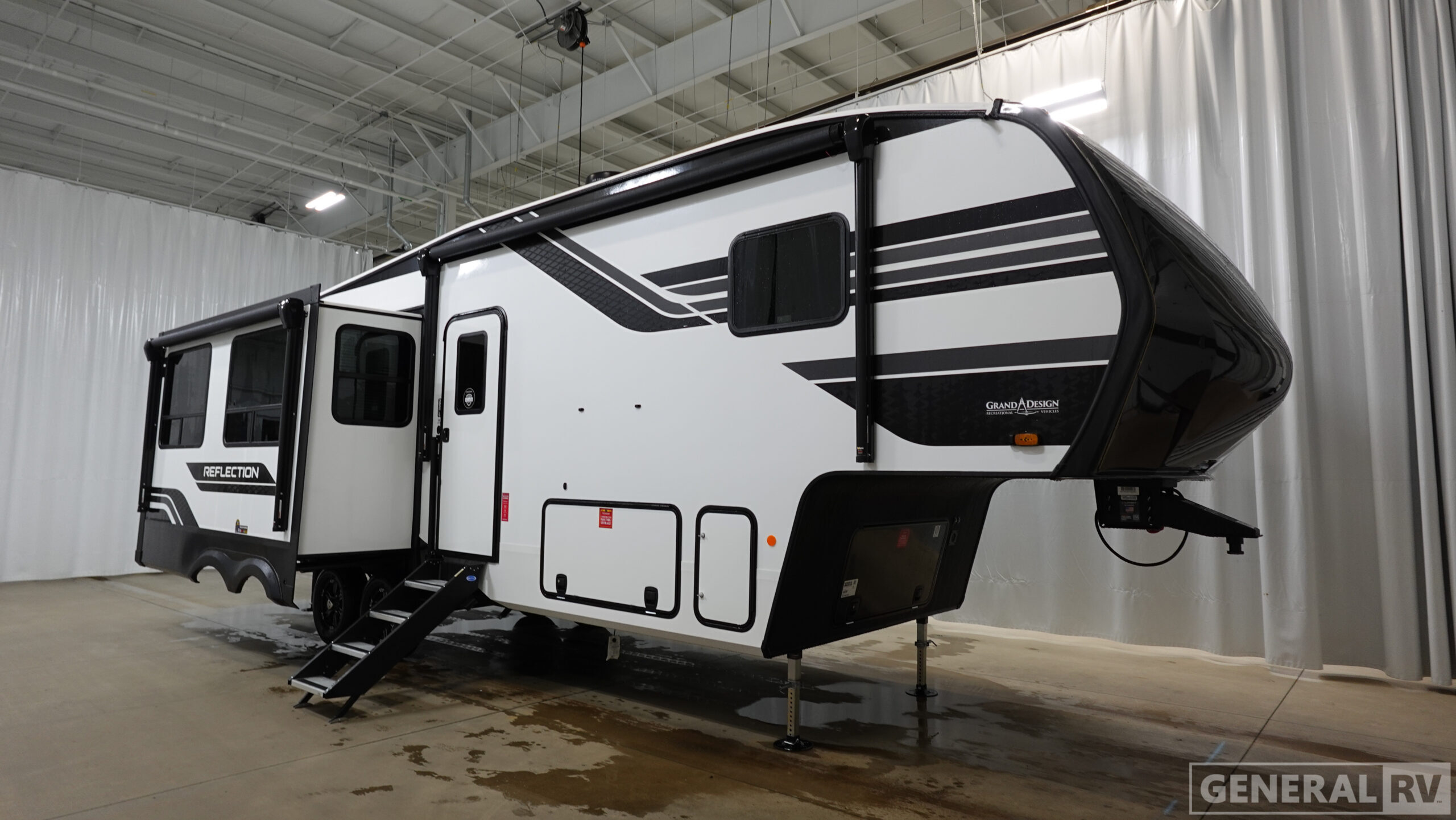 2026 Grand Design REFLECTION 303RLS in mt clemens MI