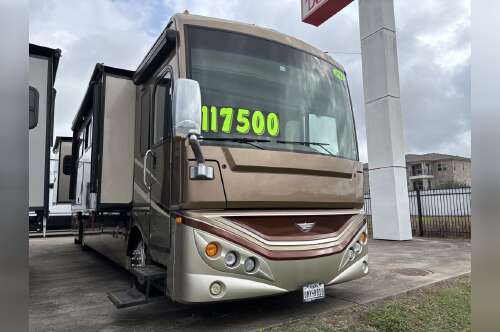 2014 Fleetwood Expedition 38S in texas city TX