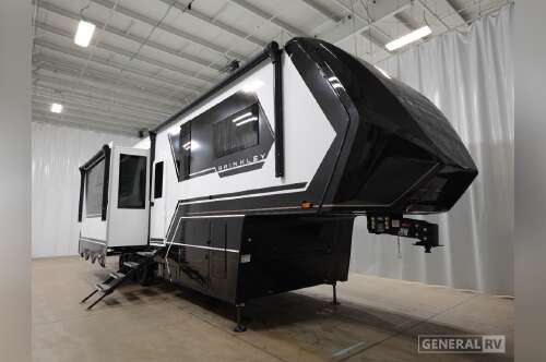 2025 Brinkley Rv MODEL G 3250 in wayland MI