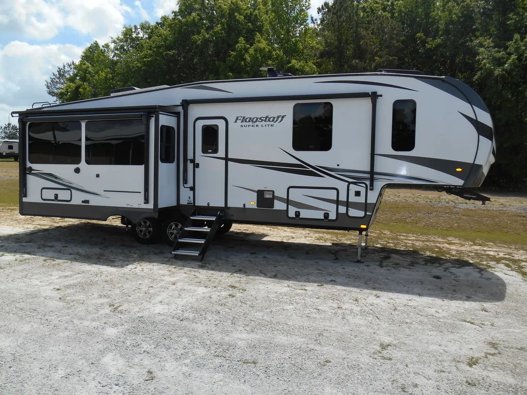 2022 Forest River Flagstaff Super Lite 528MBS RV