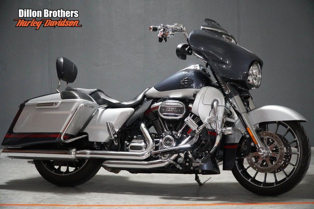 Harley-Davidson Street Glide Cvo Motorcycles For Sale in Nebraska
