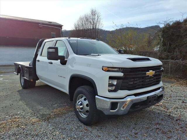 2025 CHEVROLET Silverado 3500 HD Gooseneck Flatbed in Big Stone Gap, VA