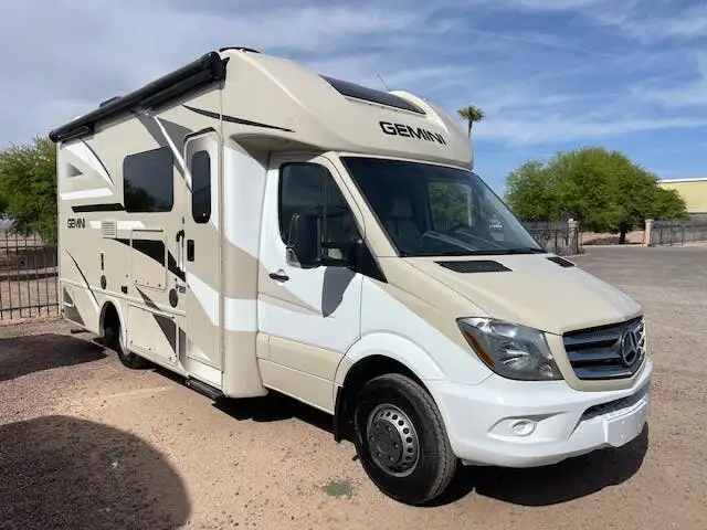 2018 Thor Motor Coach Gemini 24TF RV