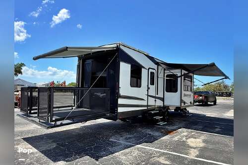 2023 Grand Design Momentum 29G in tarpon springs FL