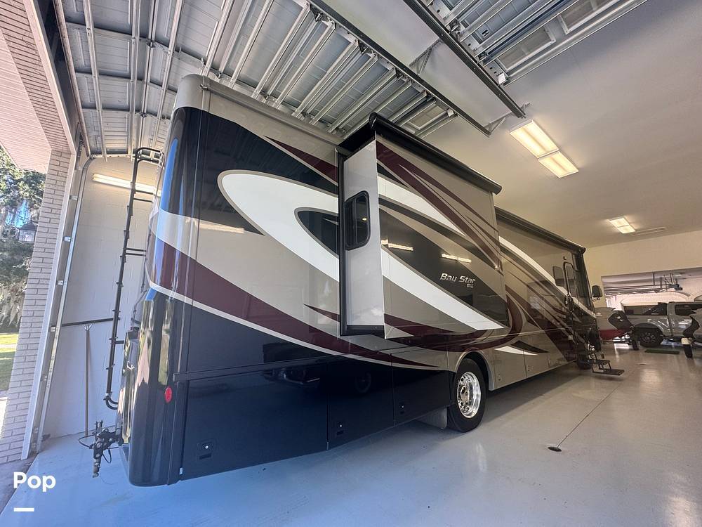 2023 Newmar Bay Star 3609 in milford IA