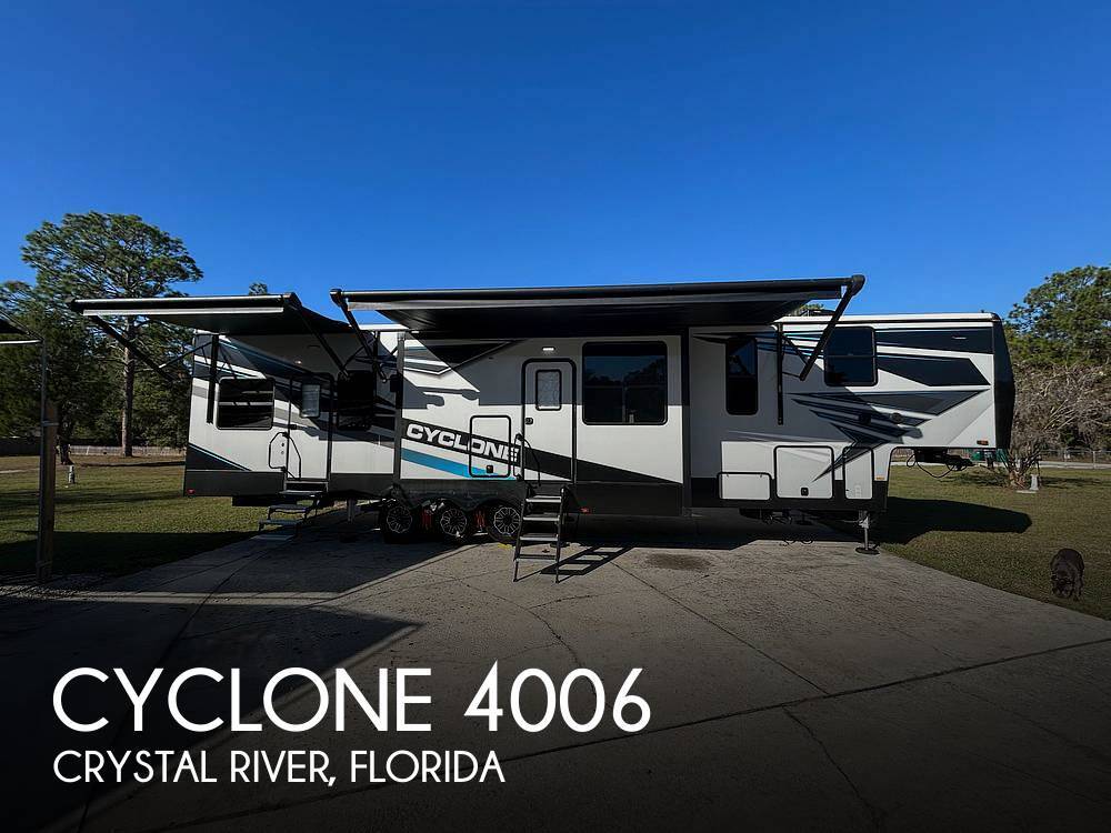 2022 Heartland Cyclone 4006 Fifth Wheel Toy Hauler RV
