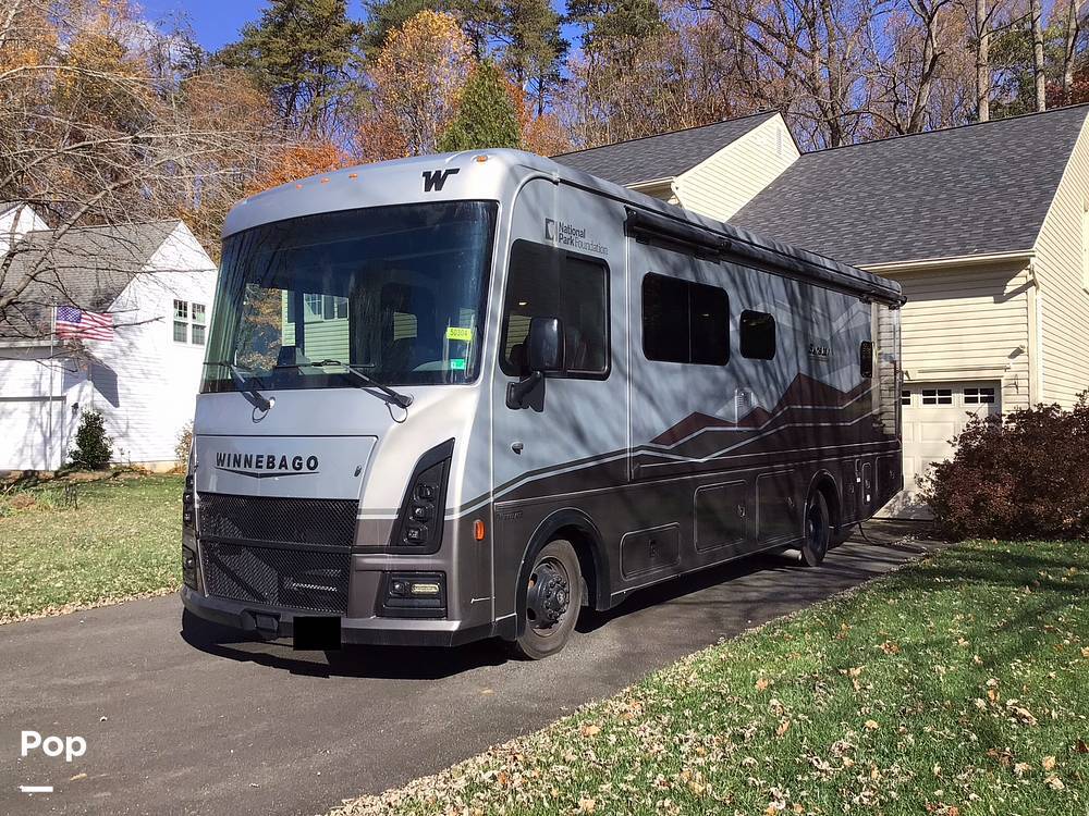 2025 Winnebago Sunstar 29NP in woodbridge VA