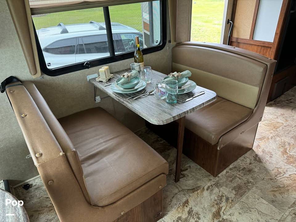 2016 Coachmen Pursuit 33BH in kalispell MT