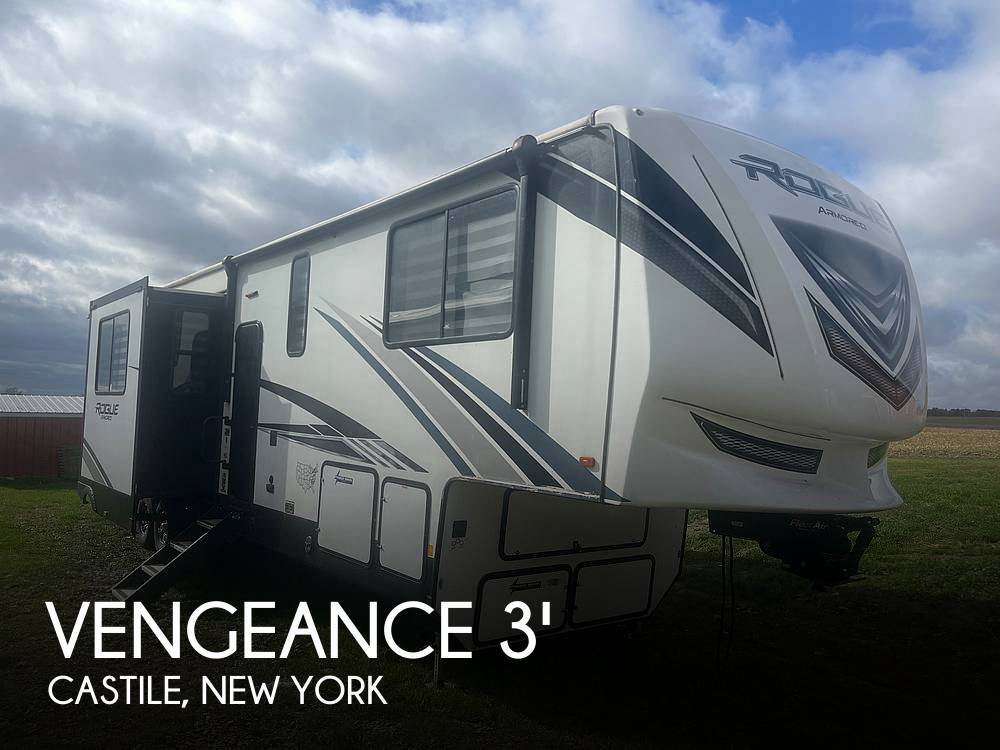2021 Forest River Vengeance Rogue 351G2 Travel Trailer Toy Hauler RV