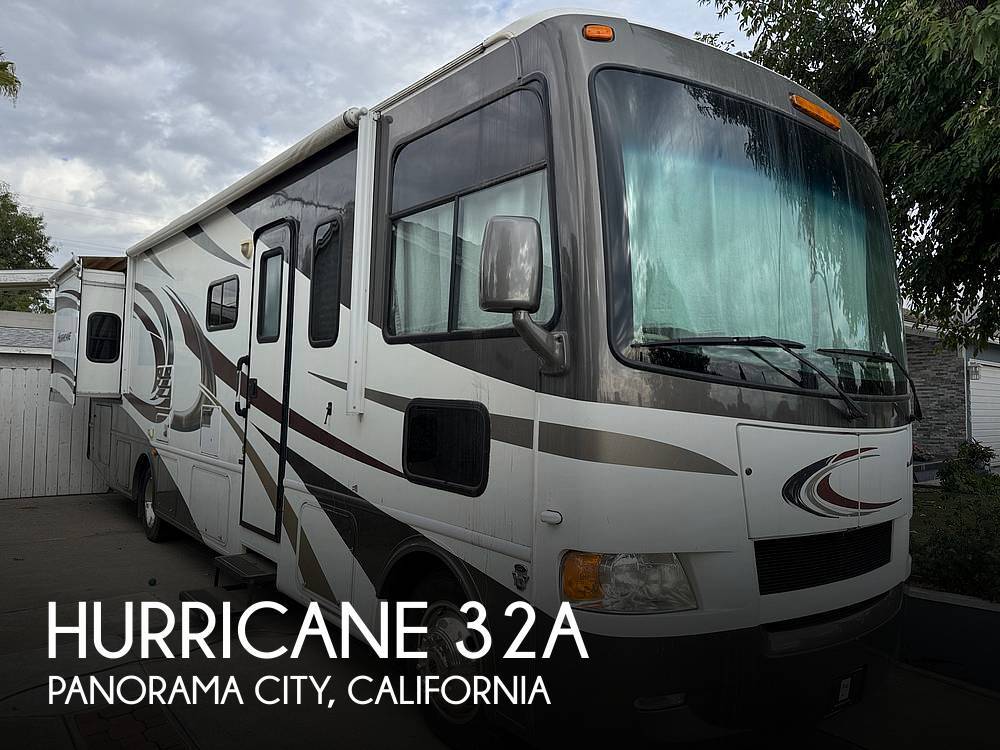 2012 Thor Motor Coach Hurricane 32A in panorama city CA